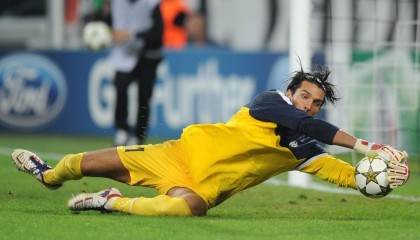 开云体育网页版-国际高空跳绳大赛，挑战空中极限，高空跳绳索断了怎么样了